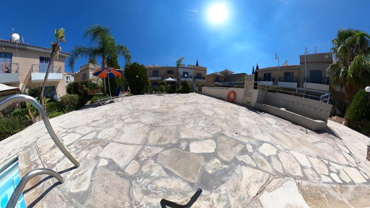 Maya Пафос Экстерьер фото